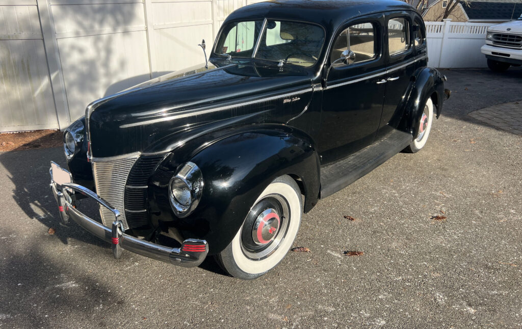 1940 Ford Deluxe
